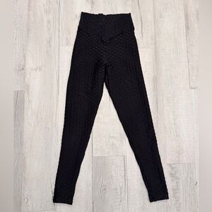 LURE Black Honeycomb High-Waisted Leggings
